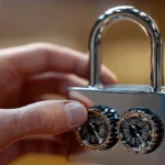 Comment changer le code d’un cadenas à 3 chiffres en toute sécurité